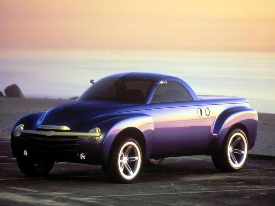  Chevrolet SSR Concept 2000 года  (фото 9 из 11)